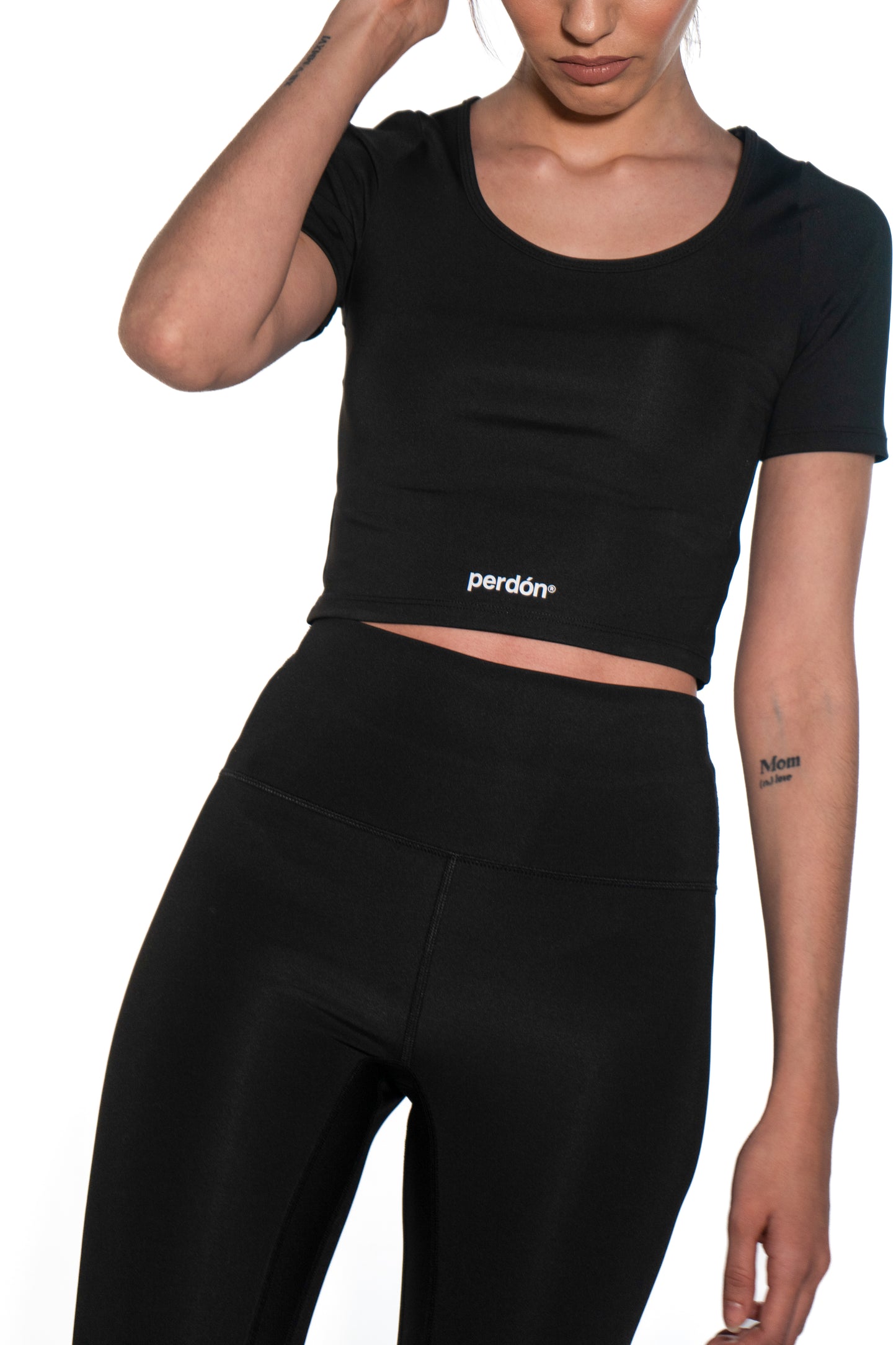 Crop Top Negro PERDÓN®